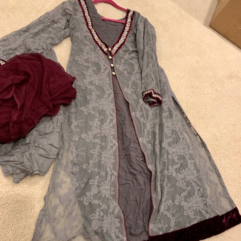 NEW Pakistani Indian Desi clothes party wear L
